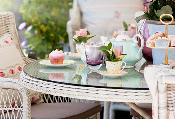 Catering ideas for a beautiful baby shower in the UAE