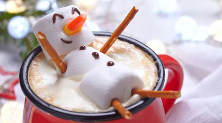 The Pros and Cons of Moving During the Holidays