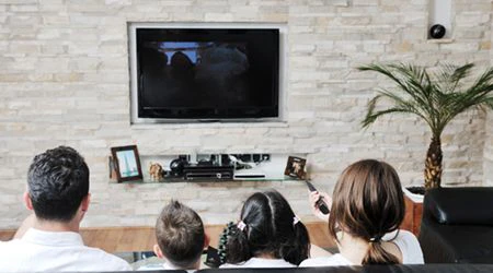 Watching movie before moving from Dubai