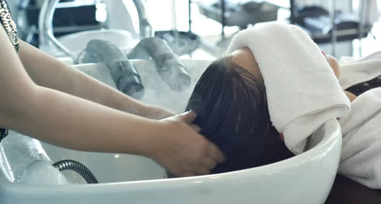 salon services at home in Sharjah