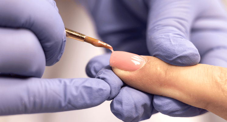 5 Benefits of Getting Gel Nails in Dubai