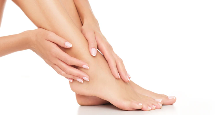 nail services at home