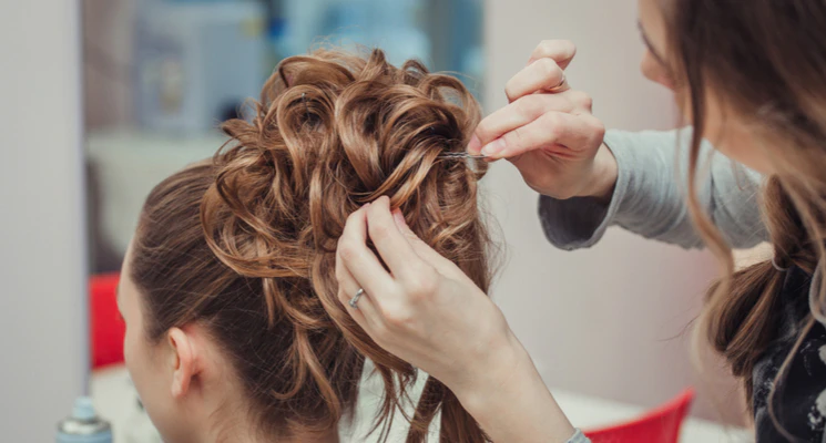 book a hair stylist at home in Dubai