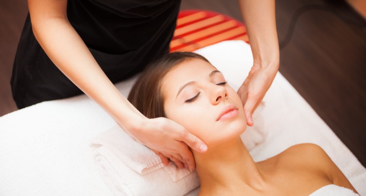 Female Having Swedish Neck Massage in Dubai