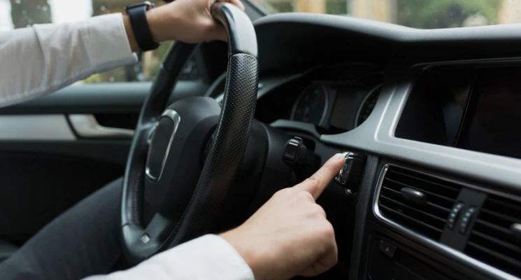 buy insured car in Dubai