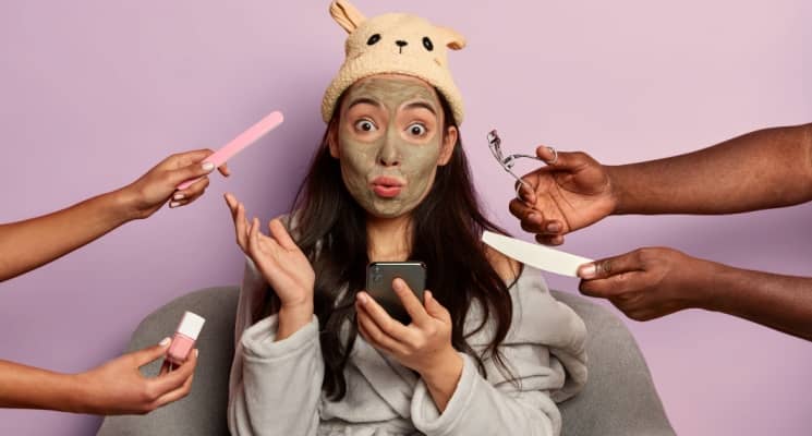 How to Save Money on Home Salon Services in Dubai