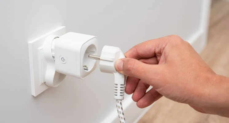 smart plug in Dubai