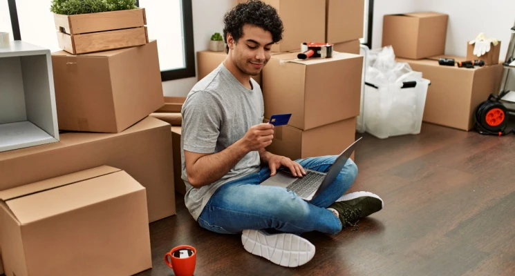 Hidden Perks of Booking Movers Through an App in Dubai