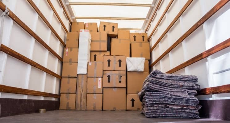 Moving in Dubai: Manpower &amp; Equipment Guide for Every Home Size