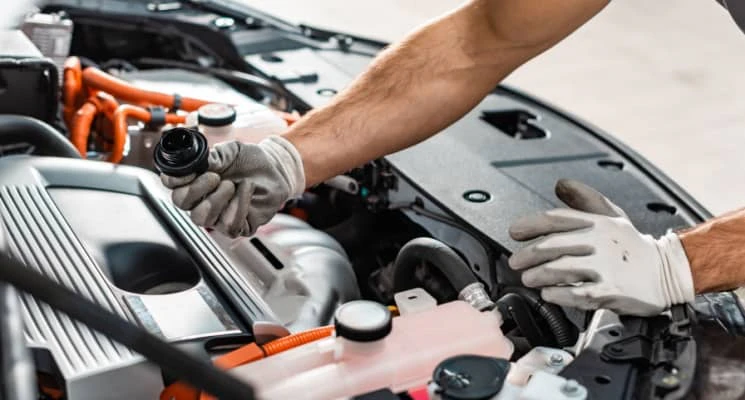 Car Service Guide for Dubai Harsh Weather Conditions