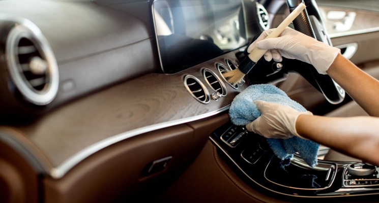 What Is Included in Abu Dhabi Car Wash Packages?