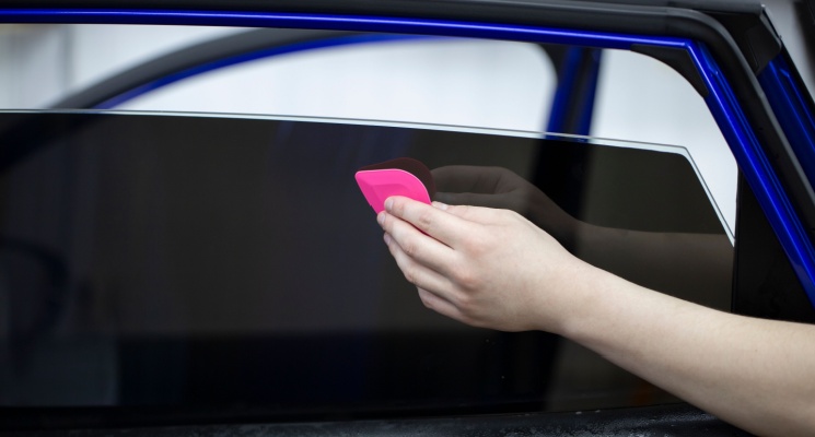 Key Benefits of Car Window Tinting for Sharjah Drivers
