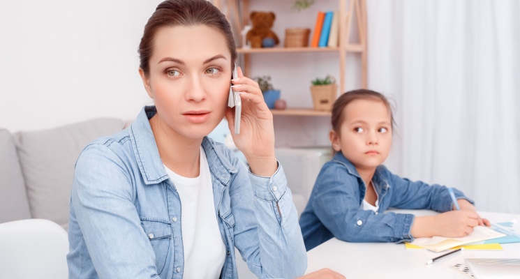 Mistakes Parents Make When Hiring a Babysitter in Dubai