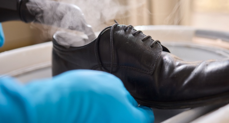 How Much Does Shoe Cleaning at Home Cost in Dubai?